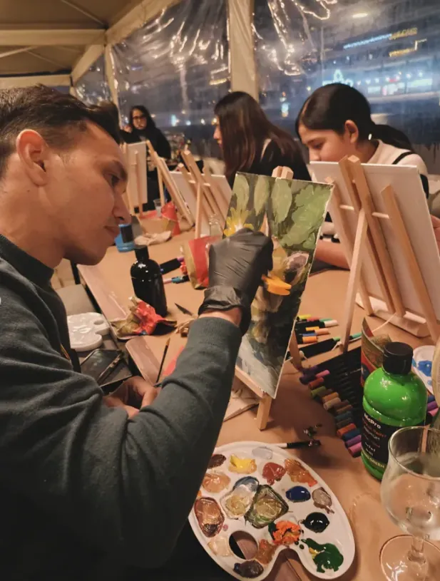 Evento de pintura nocturno